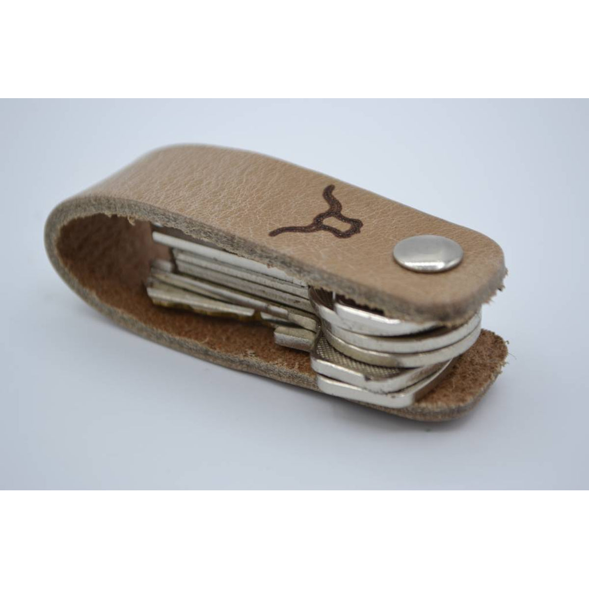 taupe echt lederen sleutelhanger met logo