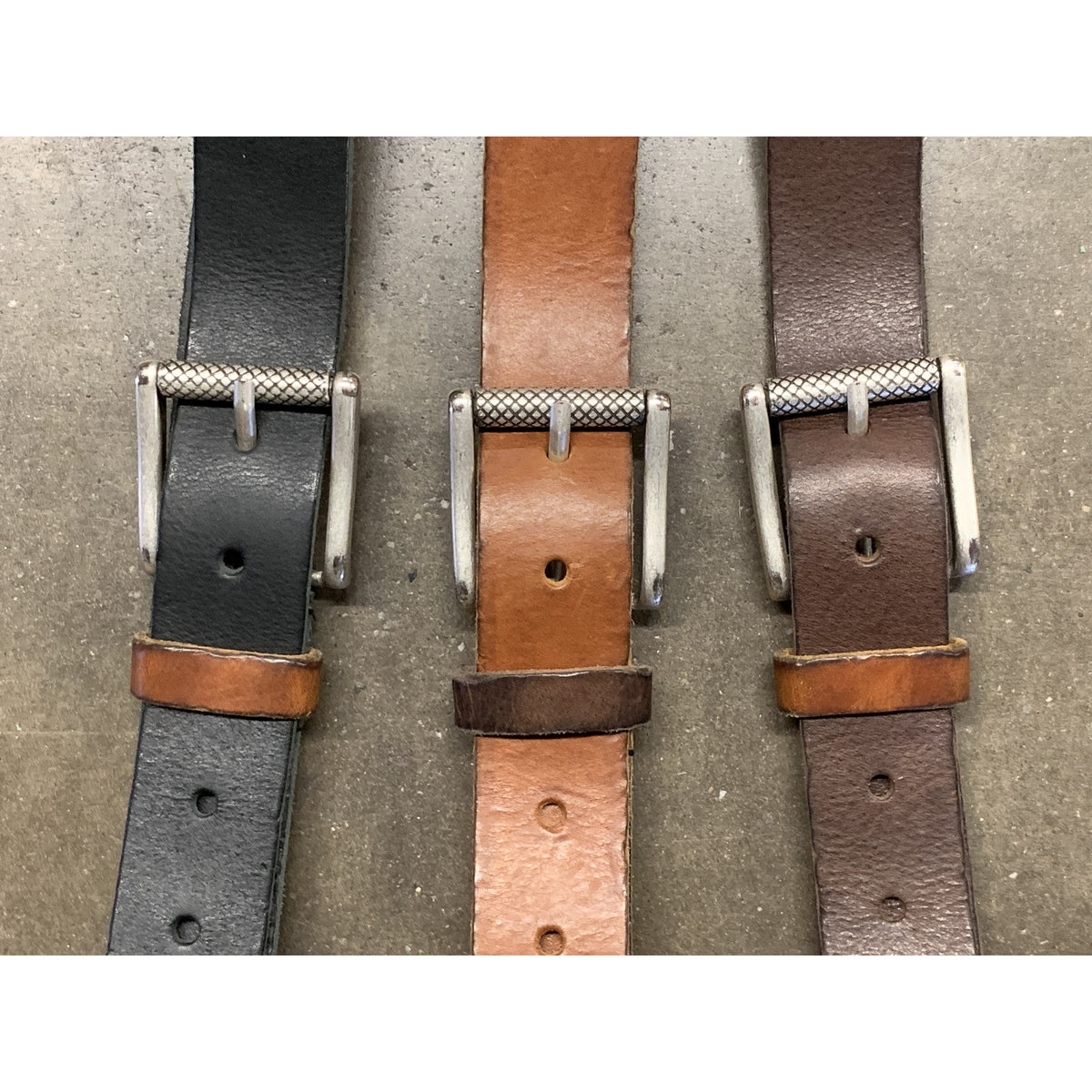 Stoere zwarte riem met gewassen vintage leer