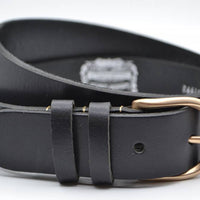 Nette zwarte riem met gouden gesp 