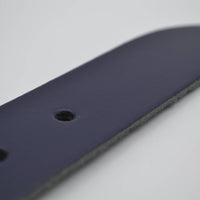 4cm donker blauwe split lederen riem.