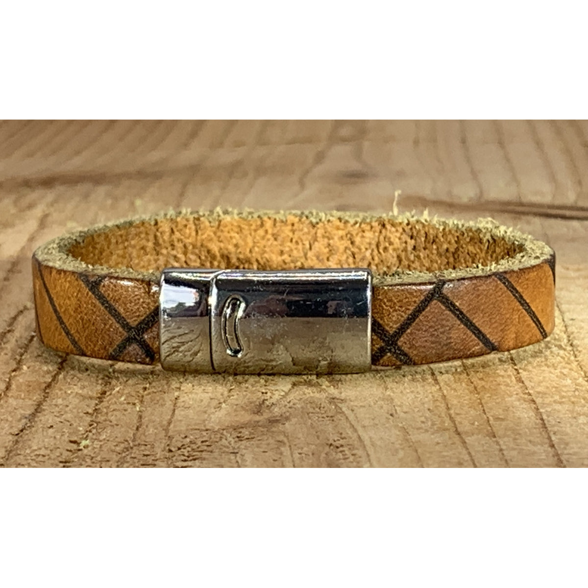Armband vintage gelaserd met brick print