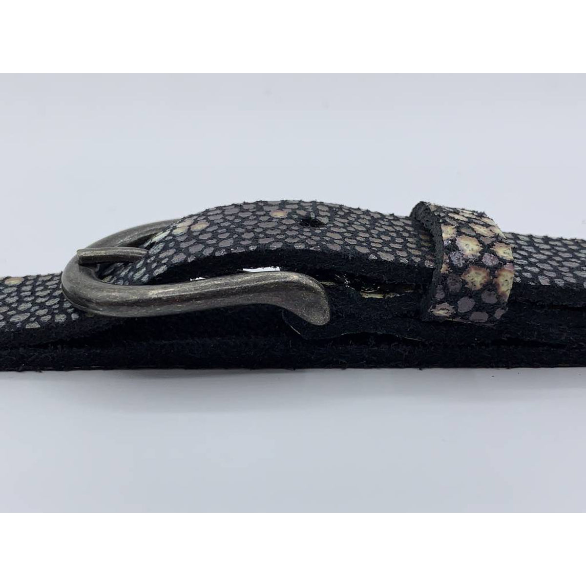 Damesriem van 2cm breed en speelse zwarte roggenprint