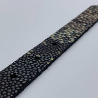 Damesriem van 2cm breed en speelse zwarte roggenprint