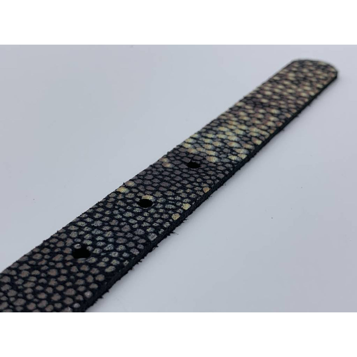 Damesriem van 2cm breed en speelse zwarte roggenprint