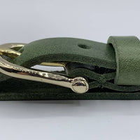 Groene smalle damesriem met gouden gesp