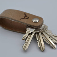 taupe echt lederen sleutelhanger met logo