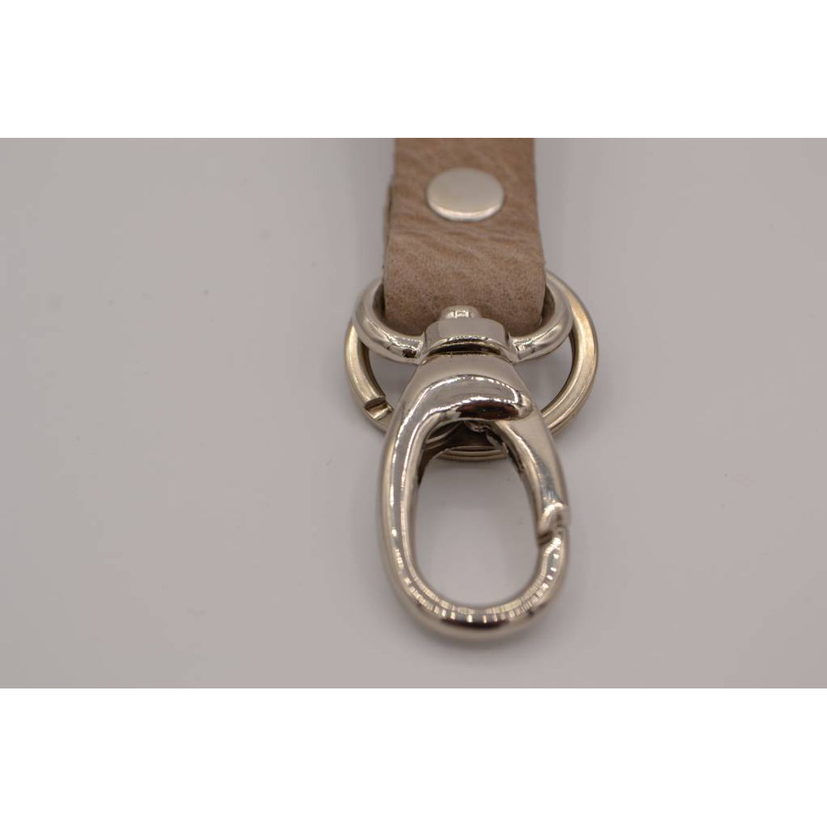Taupe echt lederen sleutelhanger