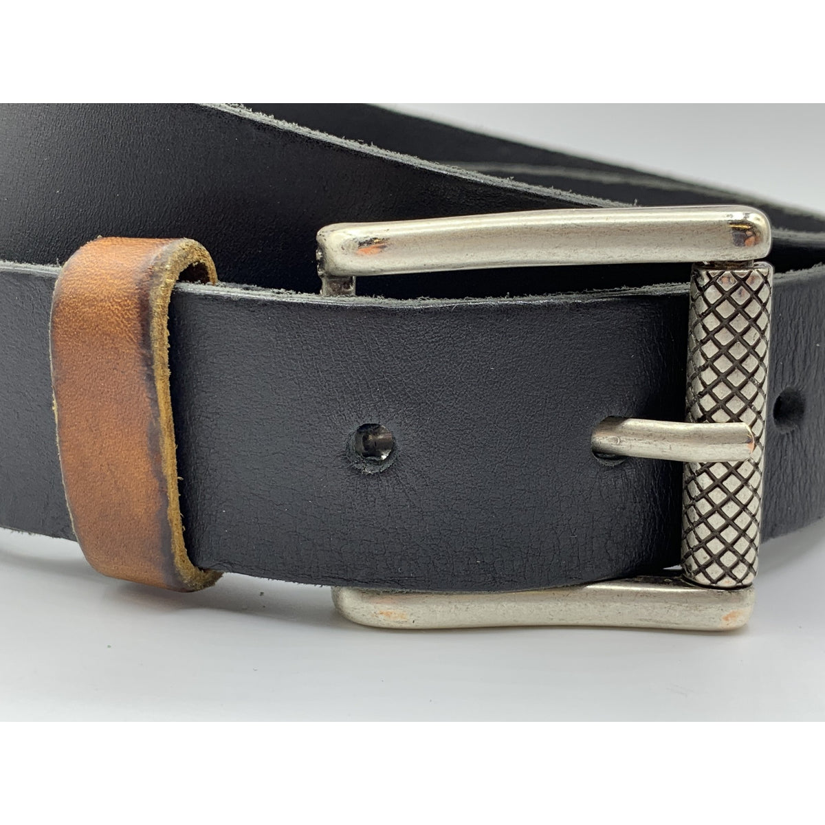 Stoere zwarte riem met gewassen vintage leer