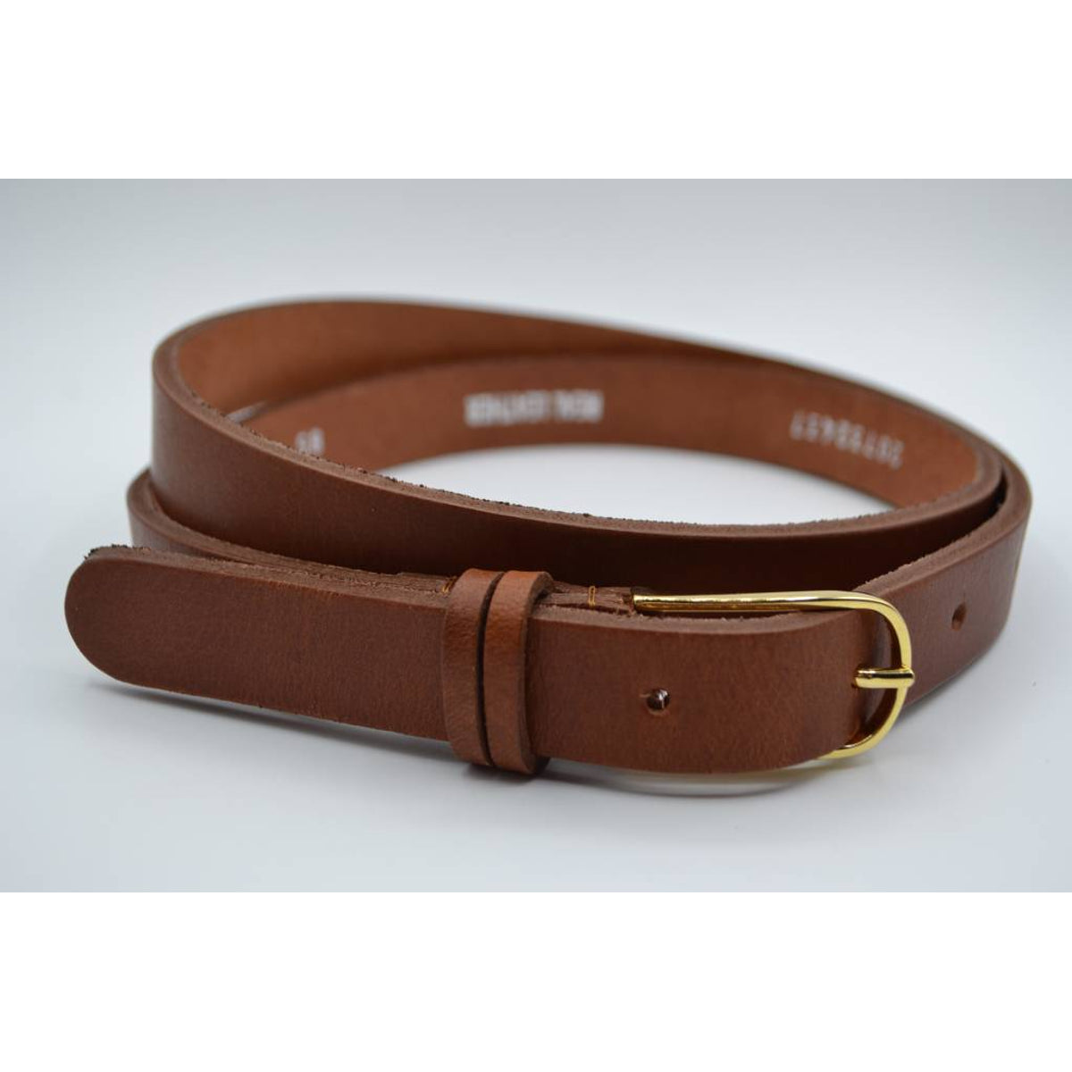 smalle cognac damesriem met gouden gesp