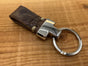 Bruine luxe sleutelhanger met krokodillen print.